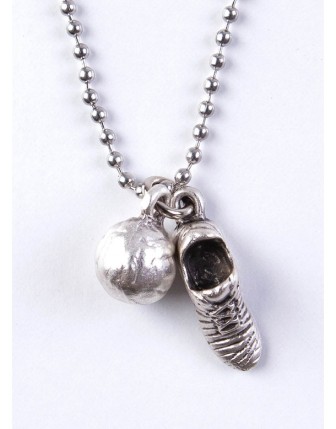 Krampon Ve Top Kolye