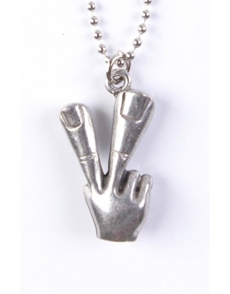 Zafer İşareti Kolye